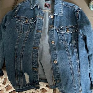 🧵sale: JEAN JACKET with studded detail